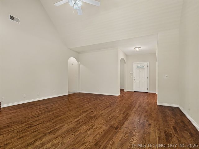 10236 S Evanston Place, Tulsa, OK 74137