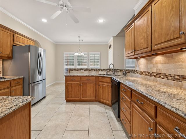 10236 S Evanston Place, Tulsa, OK 74137