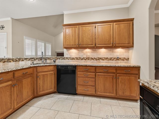10236 S Evanston Place, Tulsa, OK 74137
