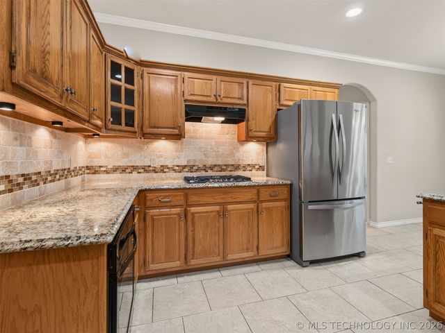 10236 S Evanston Place, Tulsa, OK 74137