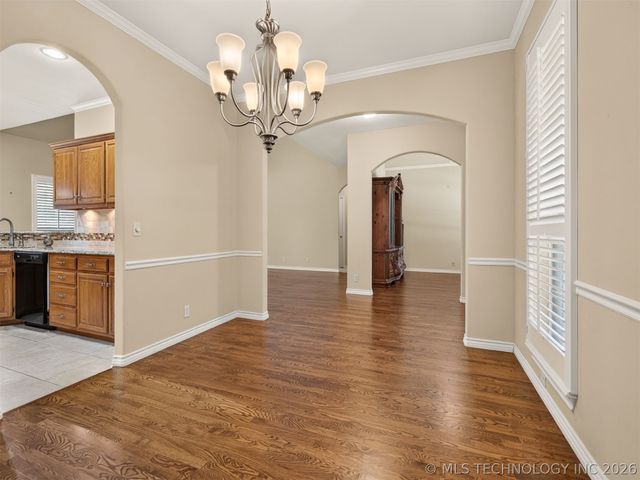 10236 S Evanston Place, Tulsa, OK 74137