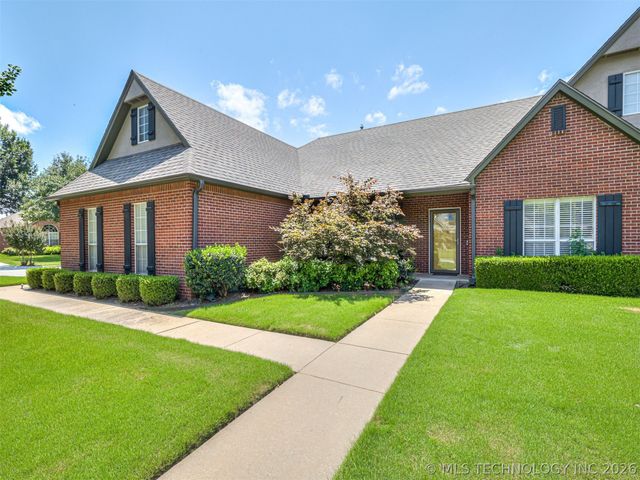 10236 S Evanston Place, Tulsa, OK 74137
