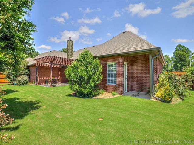 10236 S Evanston Place, Tulsa, OK 74137
