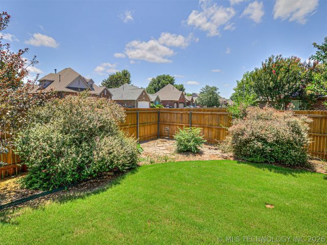 10236 S Evanston Place, Tulsa, OK 74137