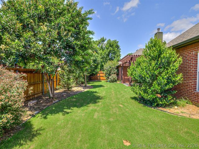 10236 S Evanston Place, Tulsa, OK 74137