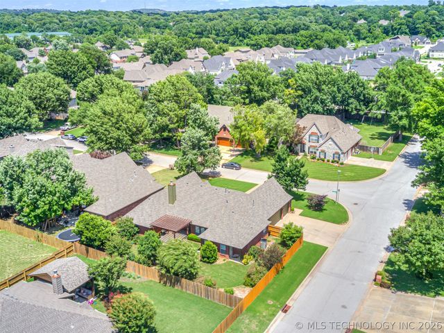 10236 S Evanston Place, Tulsa, OK 74137
