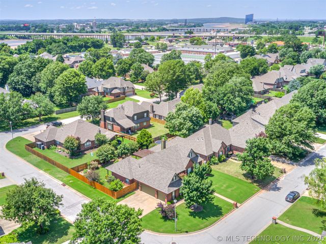 10236 S Evanston Place, Tulsa, OK 74137