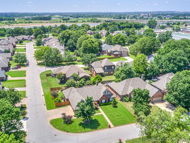 10236 S Evanston Place, Tulsa, OK 74137
