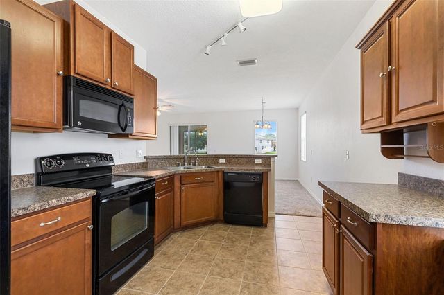 2616 WALDEN WOODS DRIVE, Plant City, FL 33566