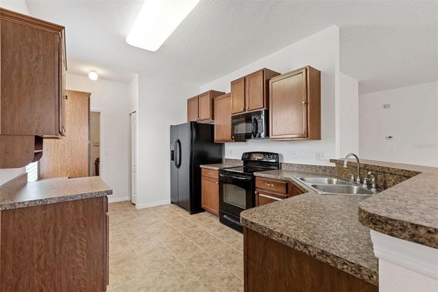 2616 WALDEN WOODS DRIVE, Plant City, FL 33566