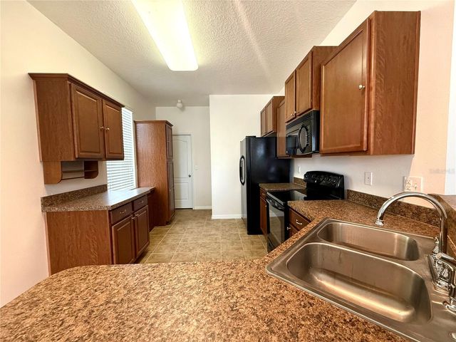 2616 WALDEN WOODS DRIVE, Plant City, FL 33566