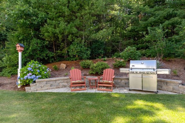 23 Woodsong, Plymouth, MA 02360