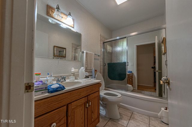 3713 Bluefield Drive, Johnson City, TN 37601
