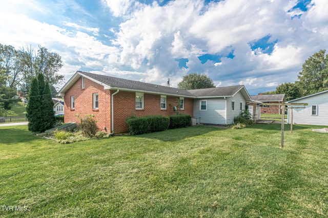3713 Bluefield Drive, Johnson City, TN 37601
