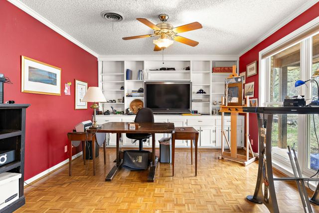 7 Inwood CIR, Austin, TX 78746