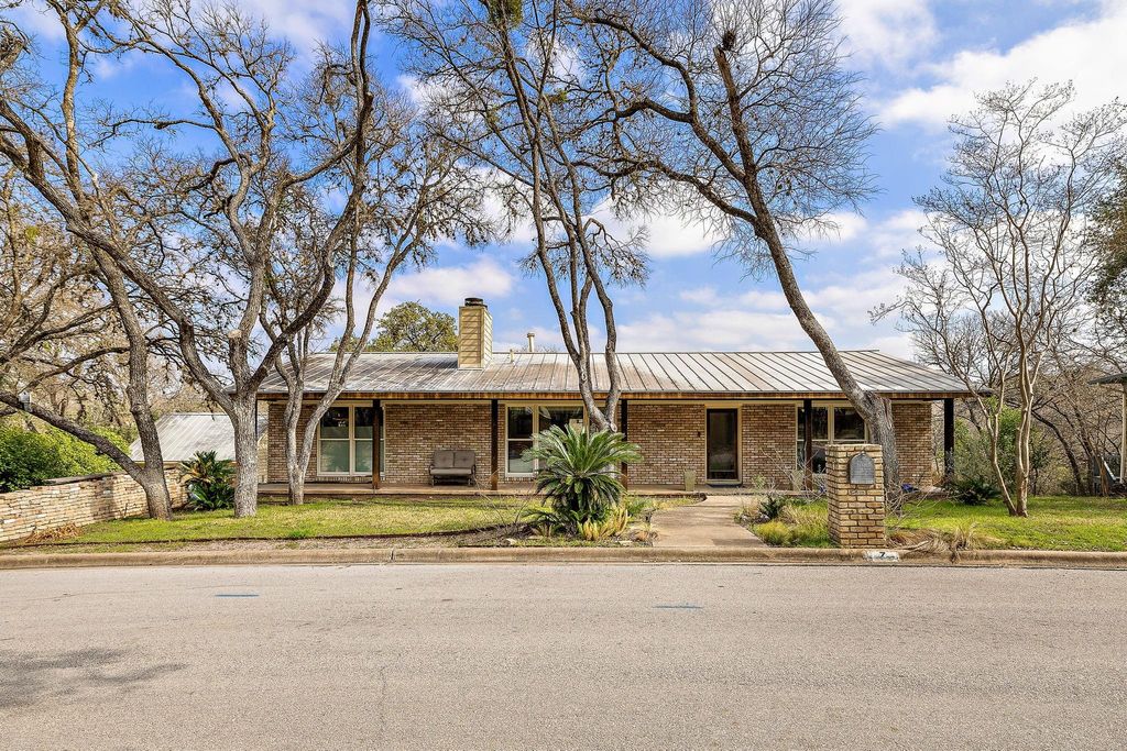 7 Inwood CIR, Austin, TX 78746