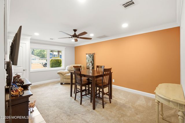 888 Briarcliff Drive, Toms River, NJ 08753
