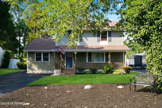 888 Briarcliff Drive, Toms River, NJ 08753
