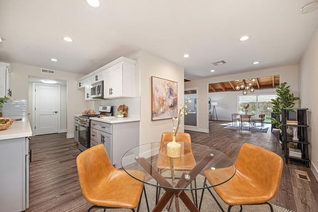 4119 Beresford way, Sacramento, CA 95821