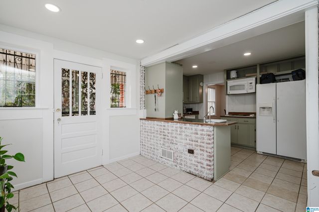 600 7TH STREET N, Clanton, AL 35045