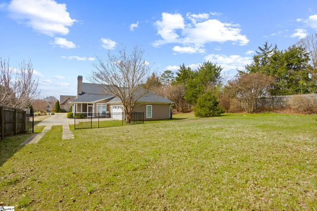 1 Laurel Grove Drive, Simpsonville, SC 29681