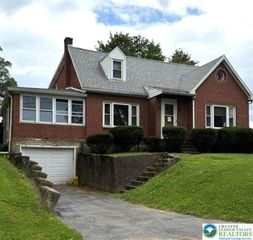 562 Georgetown Road, Lower Nazareth Twp, PA 18064