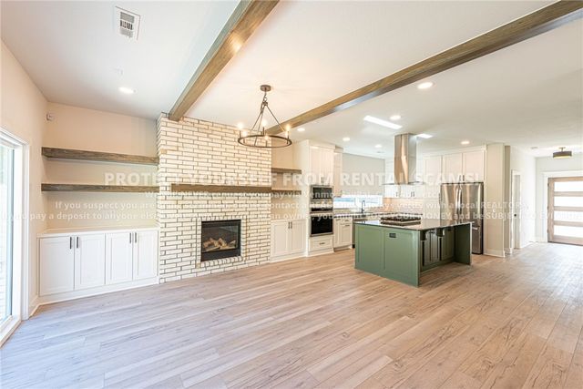 956 W Boone Street, Fayetteville, AR 72701