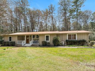 18 Holly Springs Drive, Sapphire, NC 28774