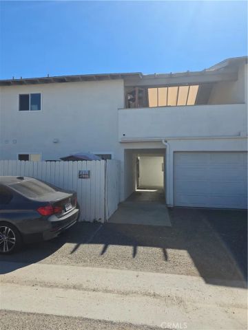 5561 Reno, Huntington Beach, CA 92649