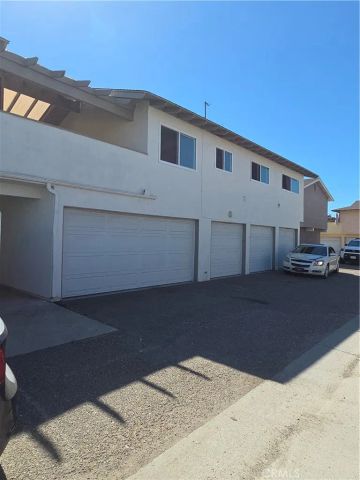 5561 Reno, Huntington Beach, CA 92649