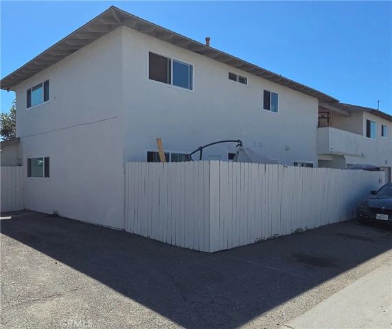 5561 Reno, Huntington Beach, CA 92649