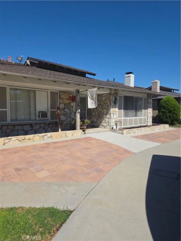 5561 Reno, Huntington Beach, CA 92649