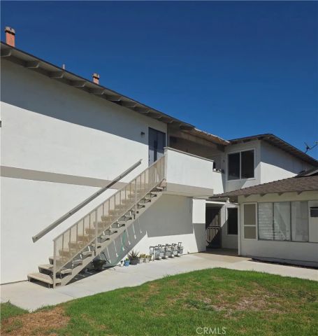 5561 Reno, Huntington Beach, CA 92649