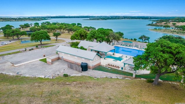514 Canyon Rock Dr, Spring Branch, TX 78070