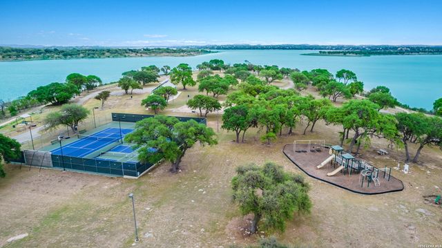 514 Canyon Rock Dr, Spring Branch, TX 78070