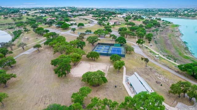 514 Canyon Rock Dr, Spring Branch, TX 78070