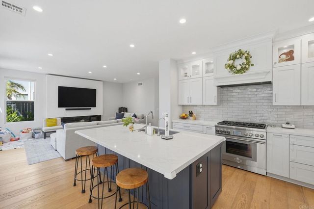 4939 Riding Ridge Road, San Diego, CA 92130