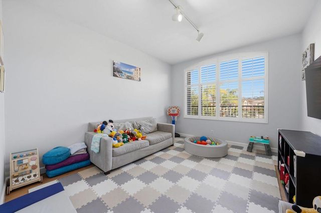4939 Riding Ridge Road, San Diego, CA 92130