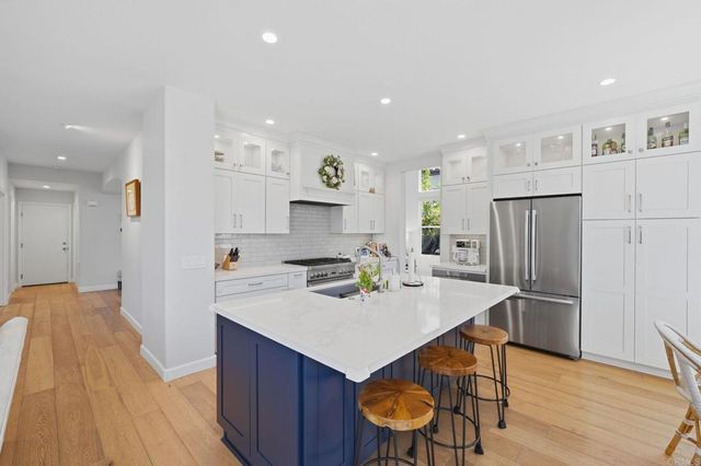 4939 Riding Ridge Road, San Diego, CA 92130