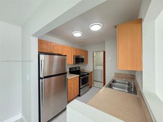 2842 NW 55th Ave 2C, Lauderhill, FL 33313