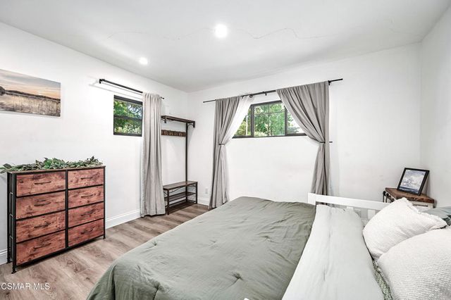 96 Erbes Road, Thousand Oaks, CA 91362