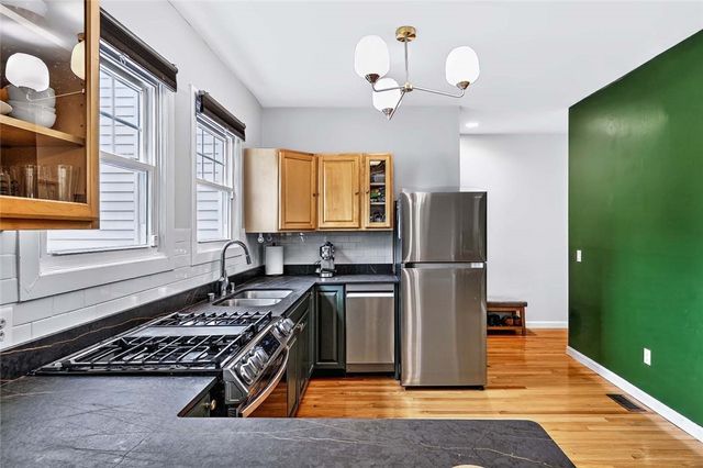 8 Slocum Street 17, Providence, RI 02909