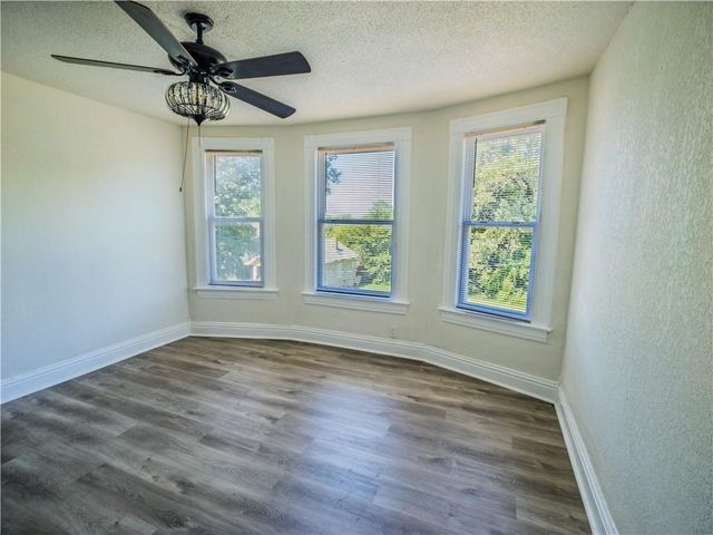 2011 MONTGALL Avenue, Kansas City, MO 64127