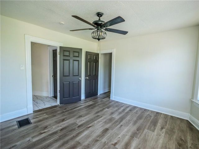 2011 MONTGALL Avenue, Kansas City, MO 64127