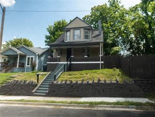 2011 MONTGALL Avenue, Kansas City, MO 64127