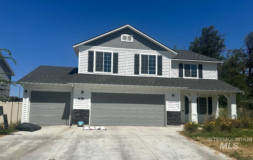 678 S Queens, Nampa, ID 83687