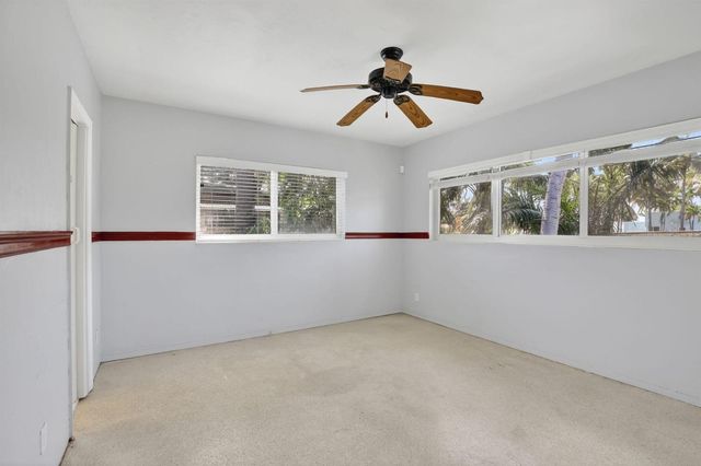 742 Hollywood Boulevard, Hollywood, FL 33019