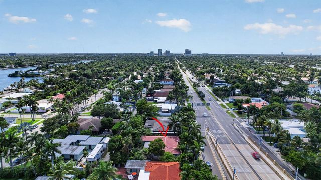 742 Hollywood Boulevard, Hollywood, FL 33019