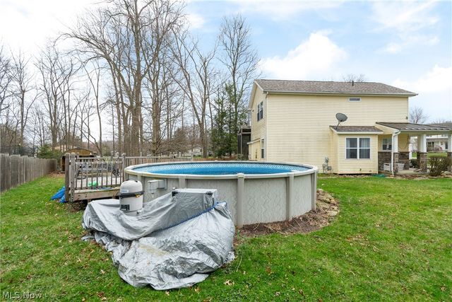 10406 Village Drive, Garrettsville, OH 44231