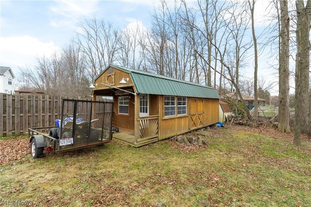 10406 Village Drive, Garrettsville, OH 44231